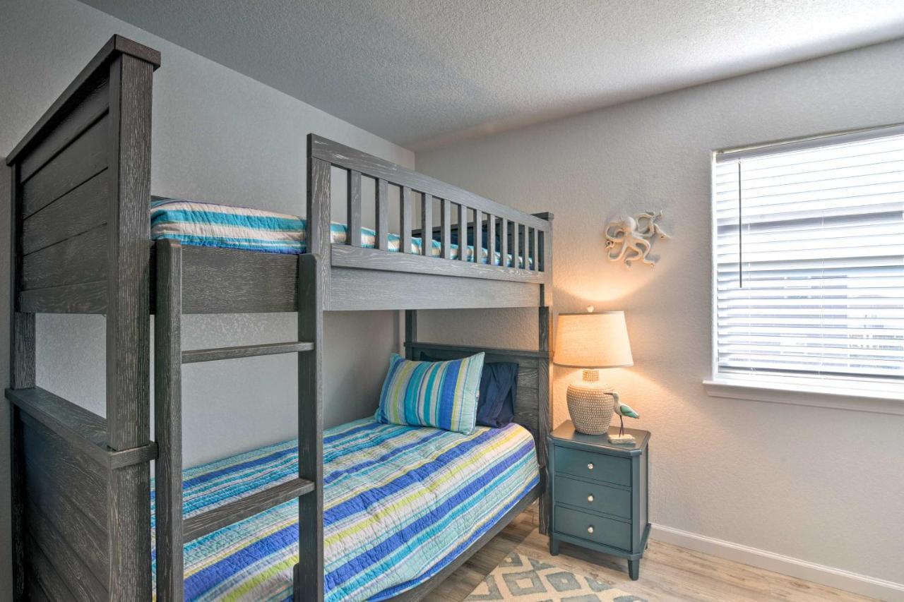 Coastal Surfside Beach House Walk To The Ocean! Экстерьер фото